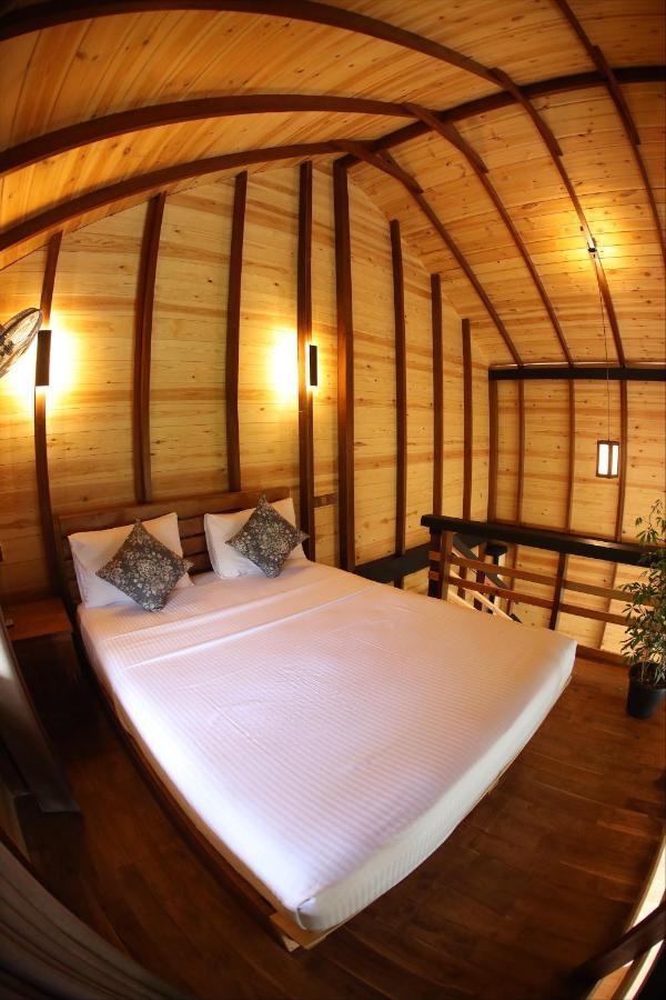 Riverbank Resort 加姆波勒 外观 照片