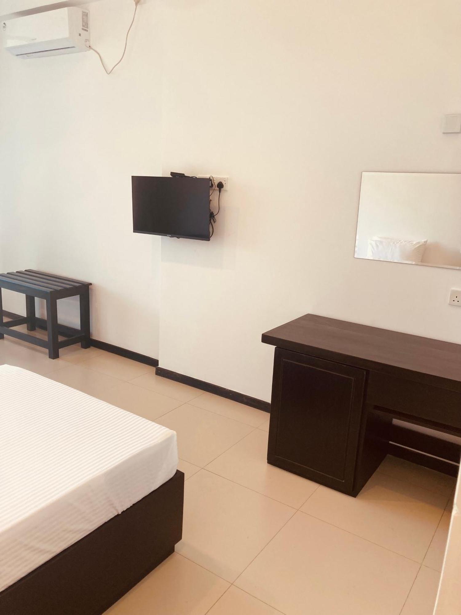 Riverbank Resort 加姆波勒 外观 照片