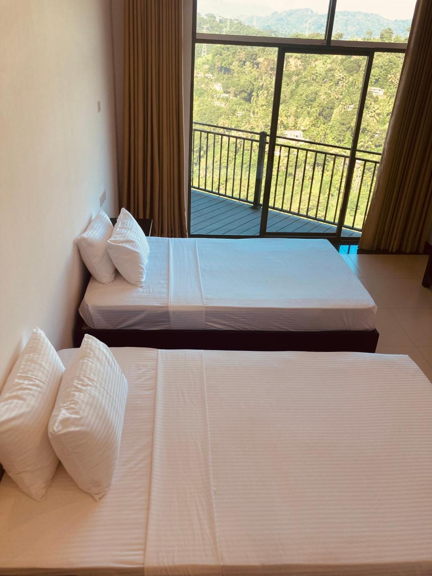 Riverbank Resort 加姆波勒 外观 照片