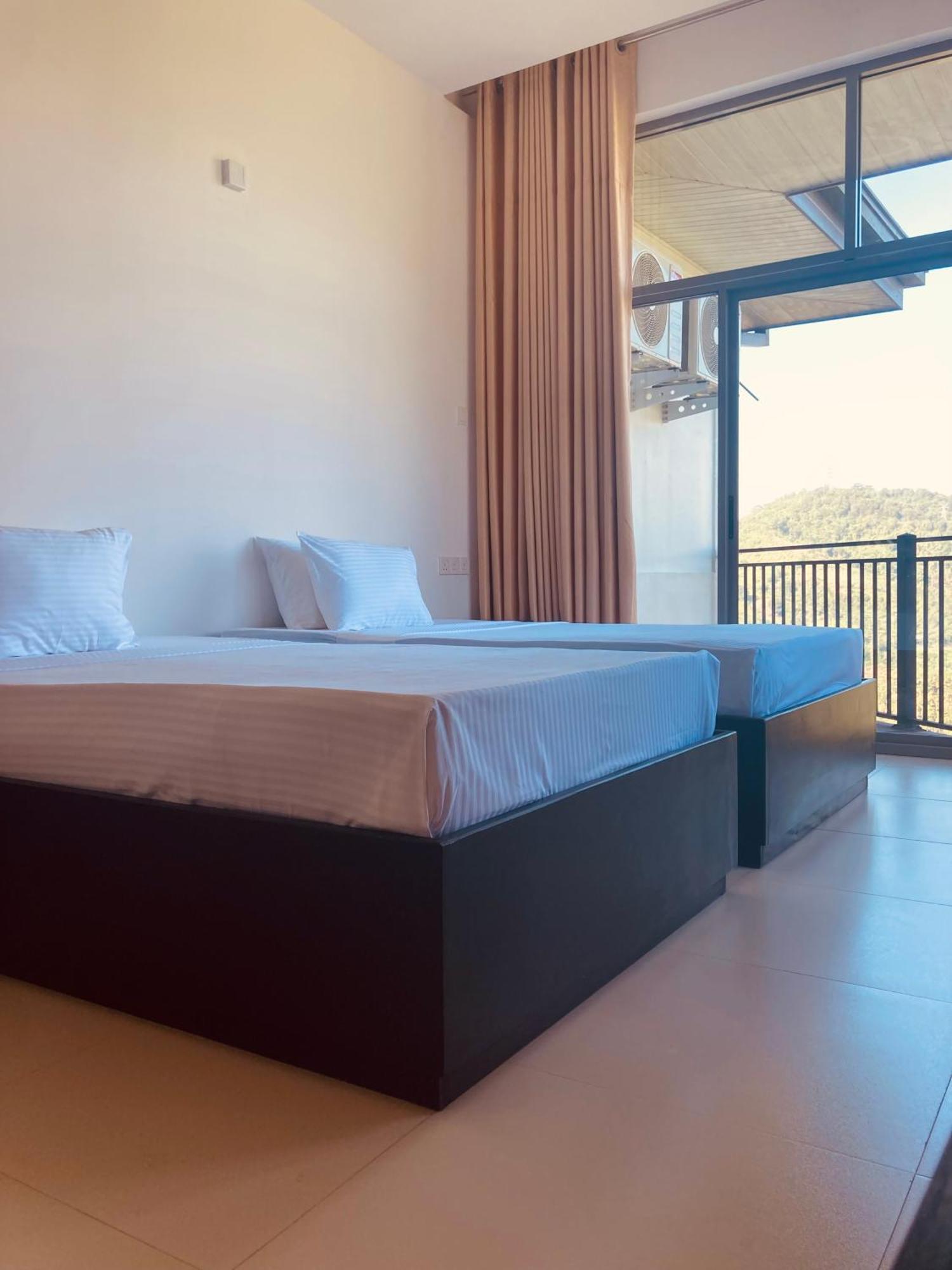 Riverbank Resort 加姆波勒 外观 照片