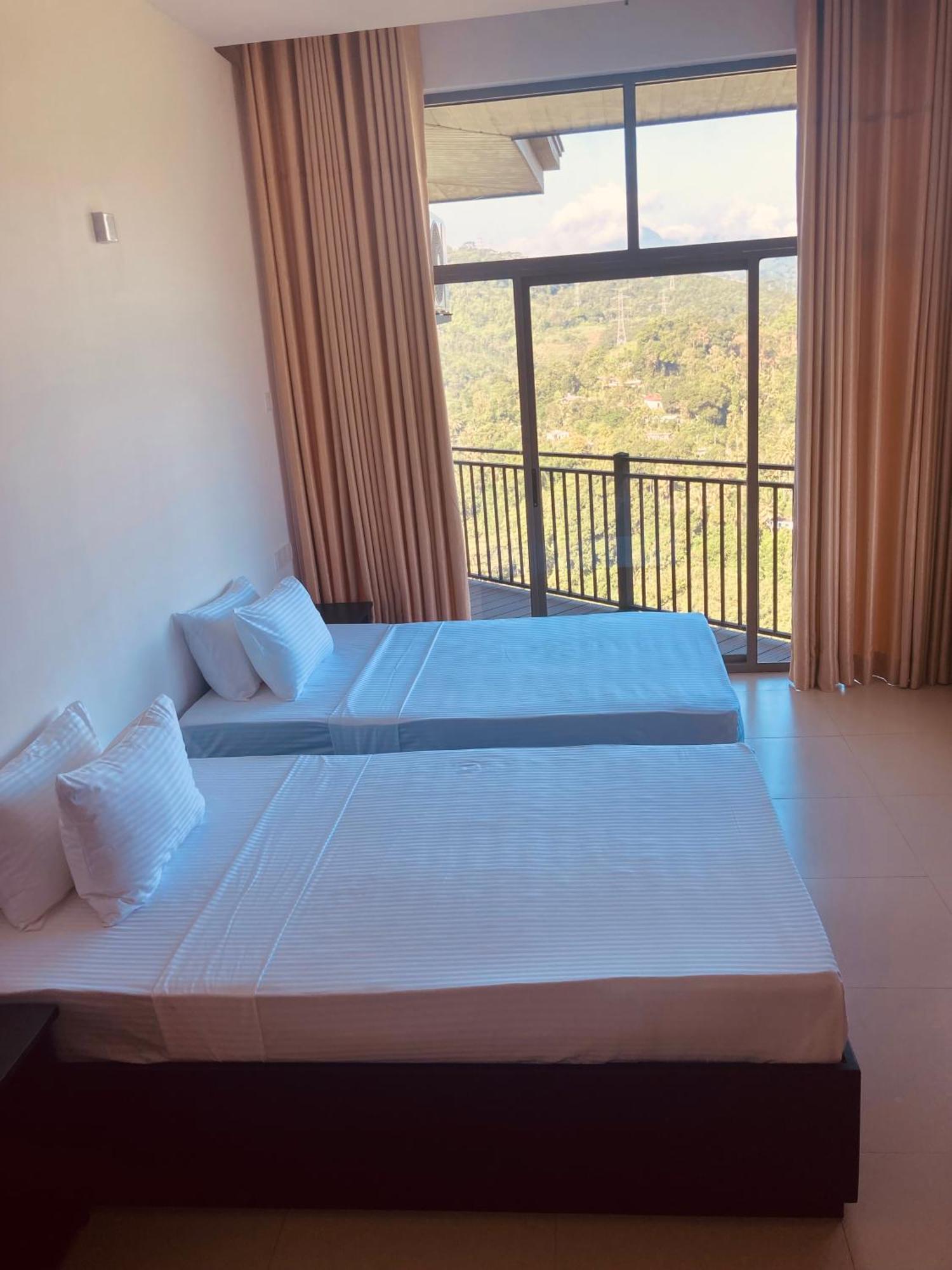 Riverbank Resort 加姆波勒 外观 照片